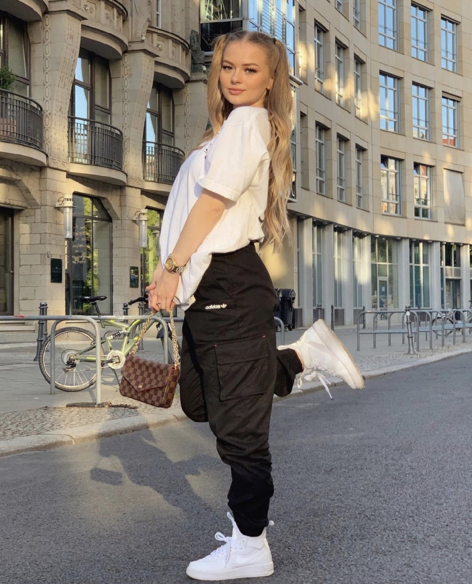 Анна